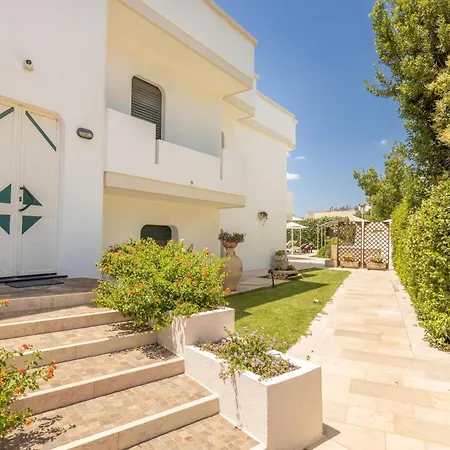 Estro Del Sud * Гальяно-дель-Капо